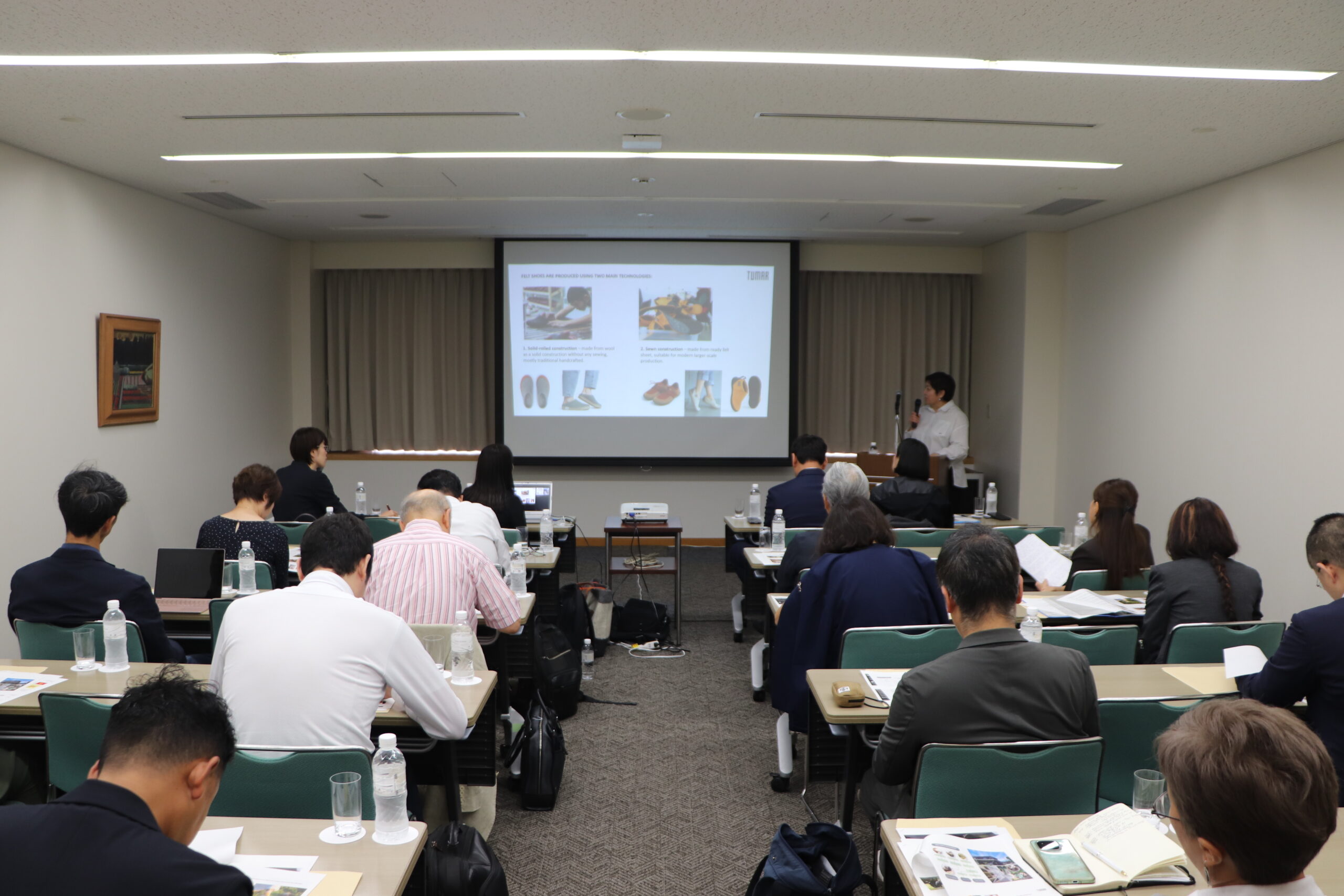 2025年10月3日（金）に東京証券会館において「キルギス・ウール協会ビジネスプレゼンテーション」を開催しました。本イベントには24名が参加し、プレゼンテーション後には８件の個別面談が行われました。